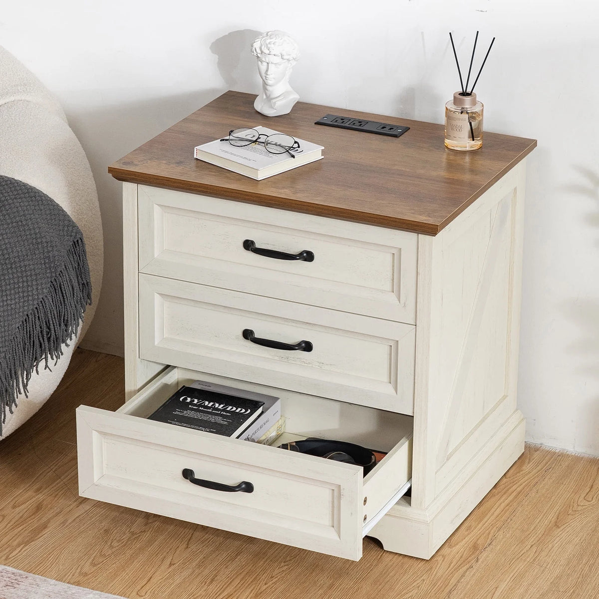 Hommpa Farmhouse 3 Drawers Nightstand with Charging Station, Rustic Wood Night Stand with Drawers for - Product image 8